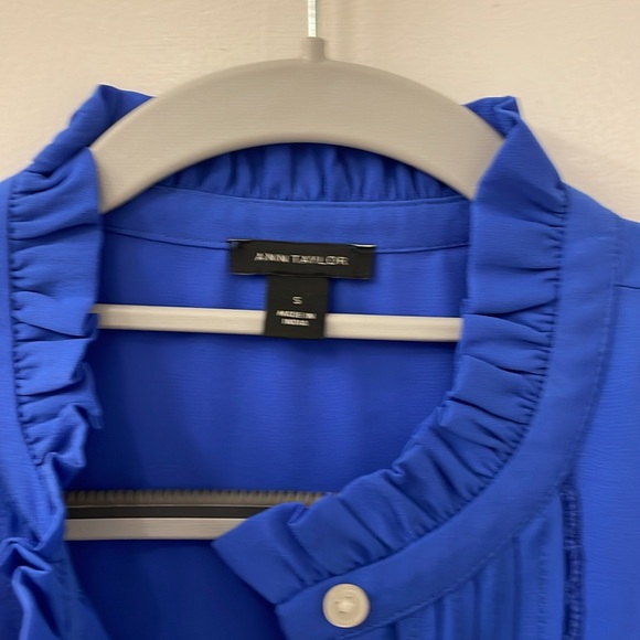 Ann Taylor blue long sleeve blouse - Picture 4 of 7